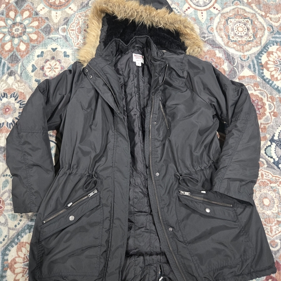 SOLD-Mossimo Supply Co. Black Parka with Faux Fur Removable Hood - Picture 3 of 4